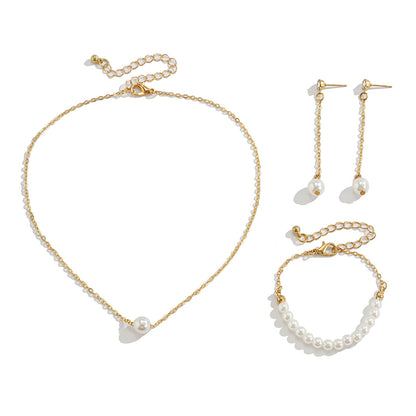 Fashion imitation pearl cross chain set necklace with high-end feel, alloy iron chain, collarbone chain