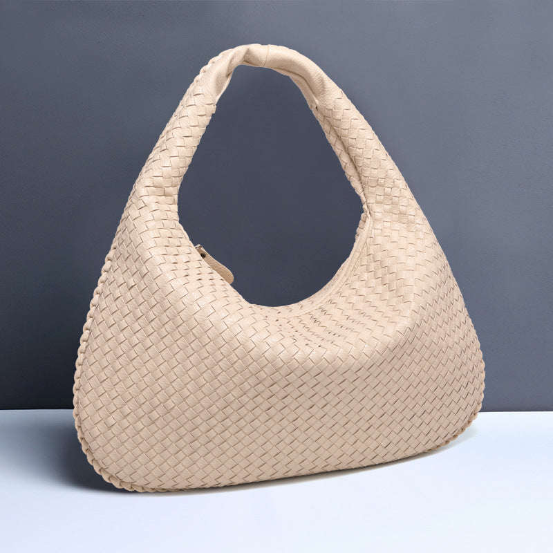 Crescent shaped women's bag hand woven hand-held dumpling bag