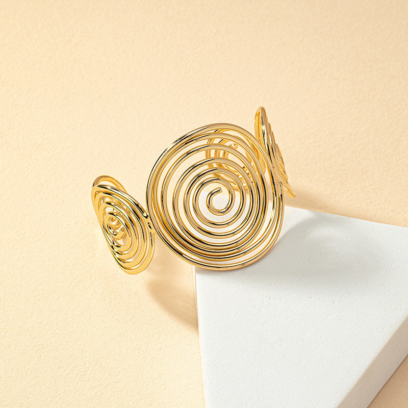 New metal design high-end adjustable bracelet European and American retro personality geometric niche bracelet