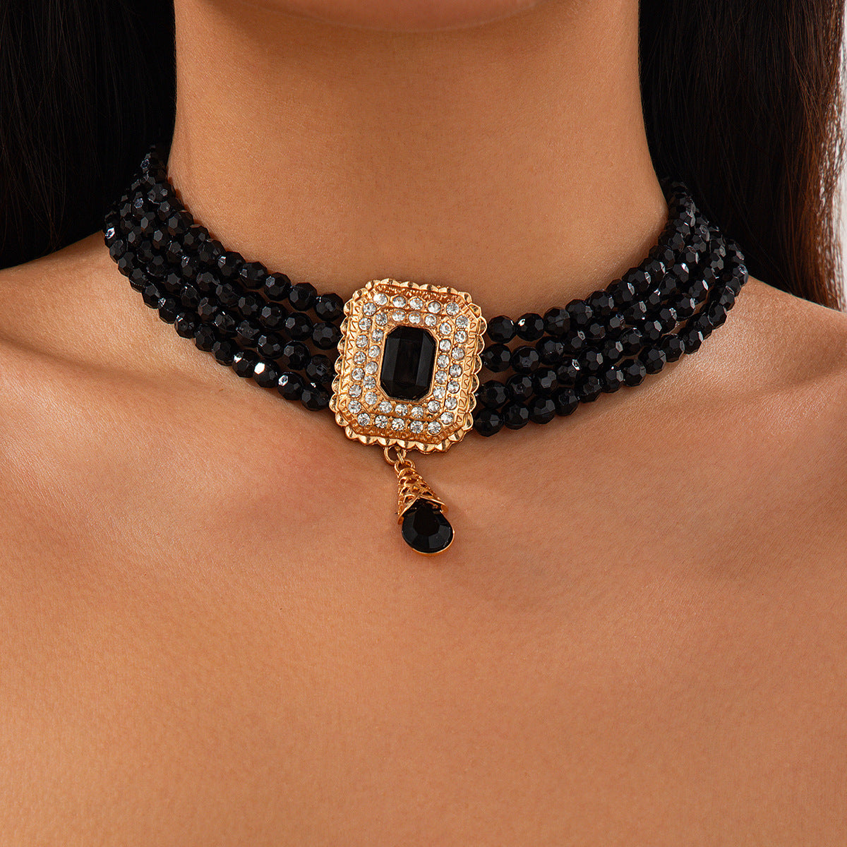 Palace style crystal bead choker necklace retro square diamond studded collarbone chain