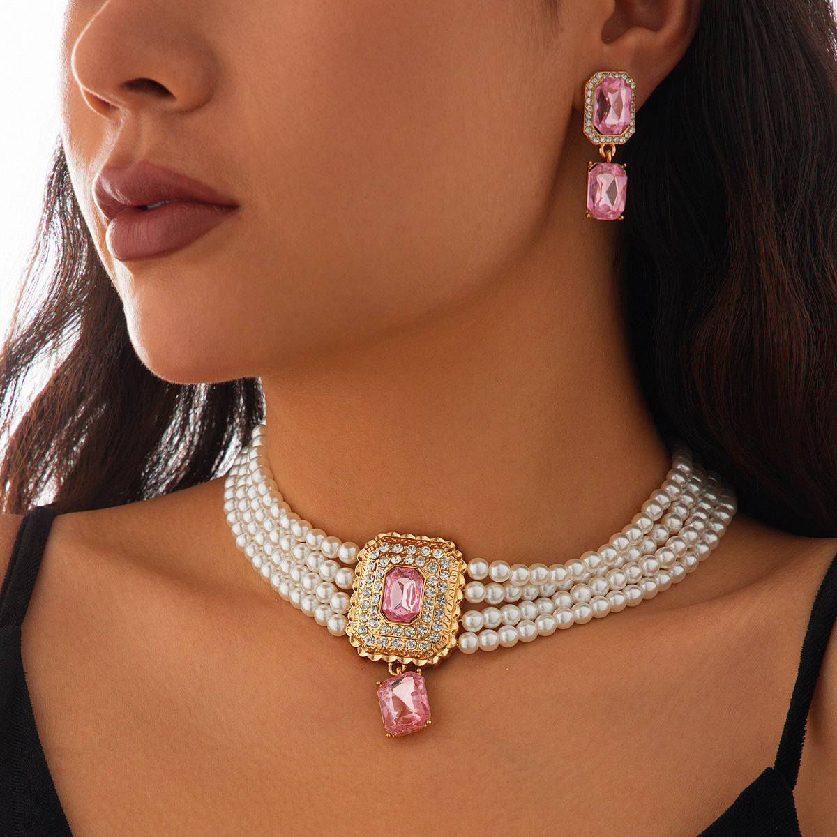 Fashionable imitation pearl necklace set, light luxury geometric alloy multi-layer clavicle chain